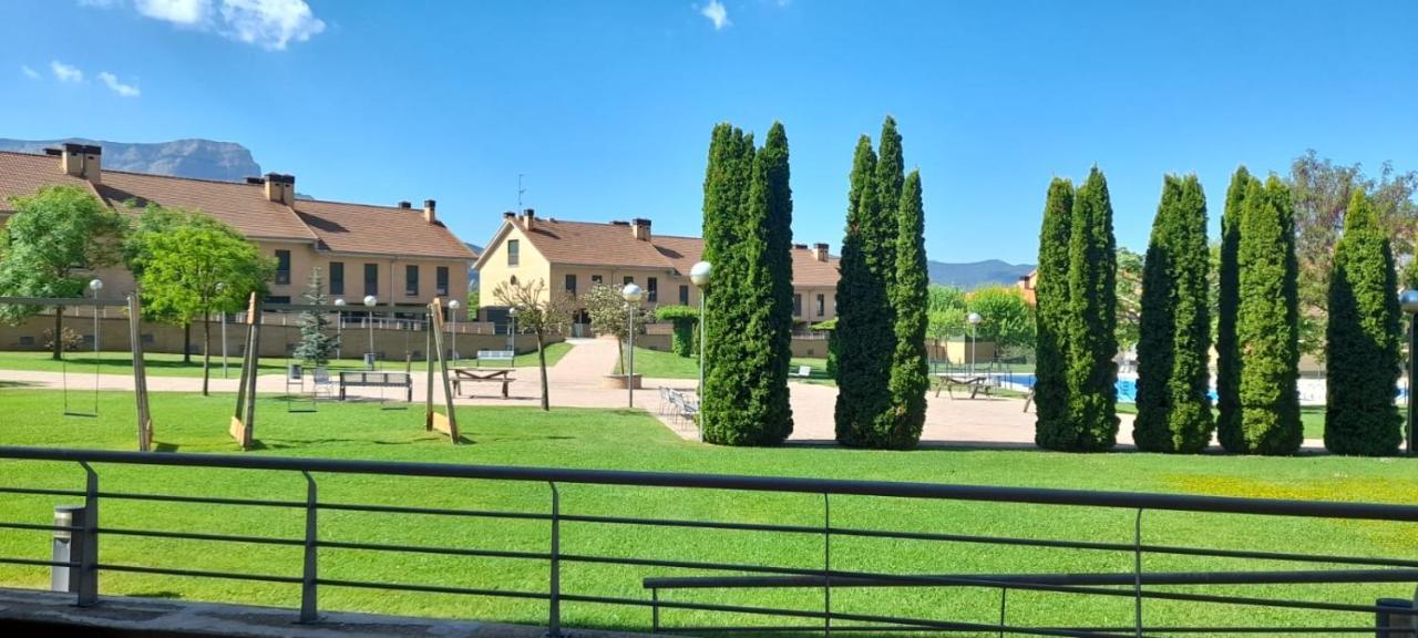 Ferienwohnung Monteperdido Jaca Exterior foto